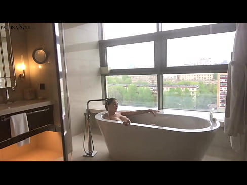 ❤️ Tremenda pupa che si masturba appassionatamente la figa in bagno ❌ Porno analeal it.rexporn-com.ru ❌